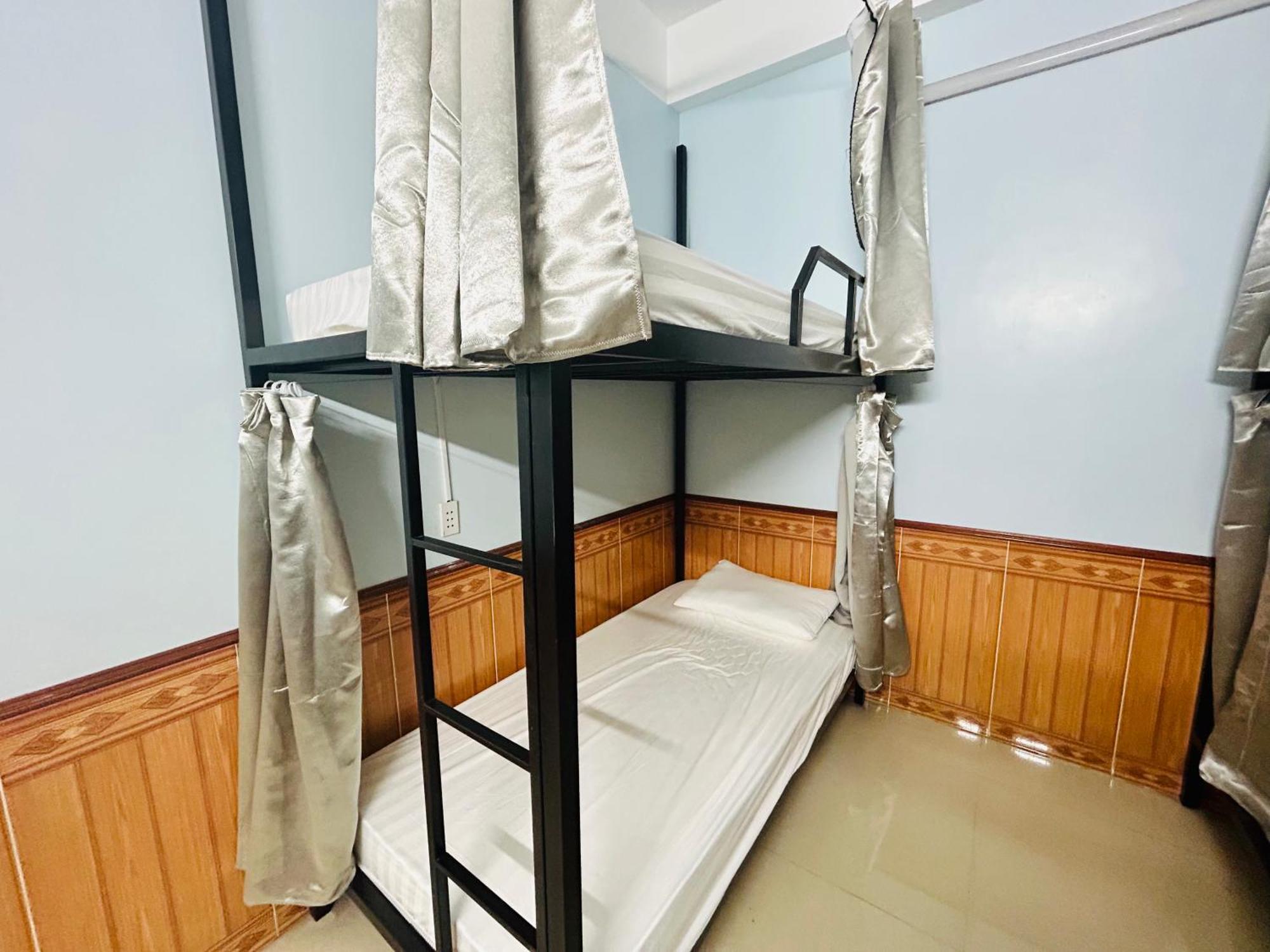 Majestic Hostel - Tour & Motorbike Rental Ха Жианг Екстериор снимка